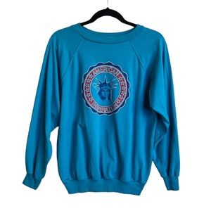 AMERICAN INSPIRATION Statue of Liberty Teal Sweatshirt style Top